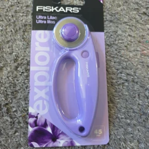 Fiskars Designer Ultra Lilac Loop Rotary Cutter 45mm